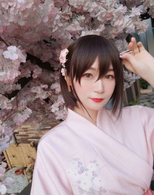 青青久久久国产线免观_BD完整在线观看