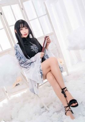 女生头像欧美复古抱猫_国产剧手机免费观看完整