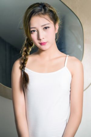 欧美黄色成人免费视频_十万网红美女美酱