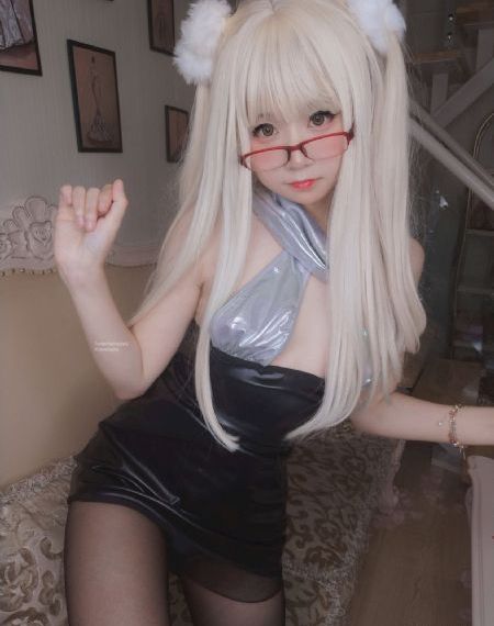 欧美高腰包臀裙_BD英语日韩电影在线